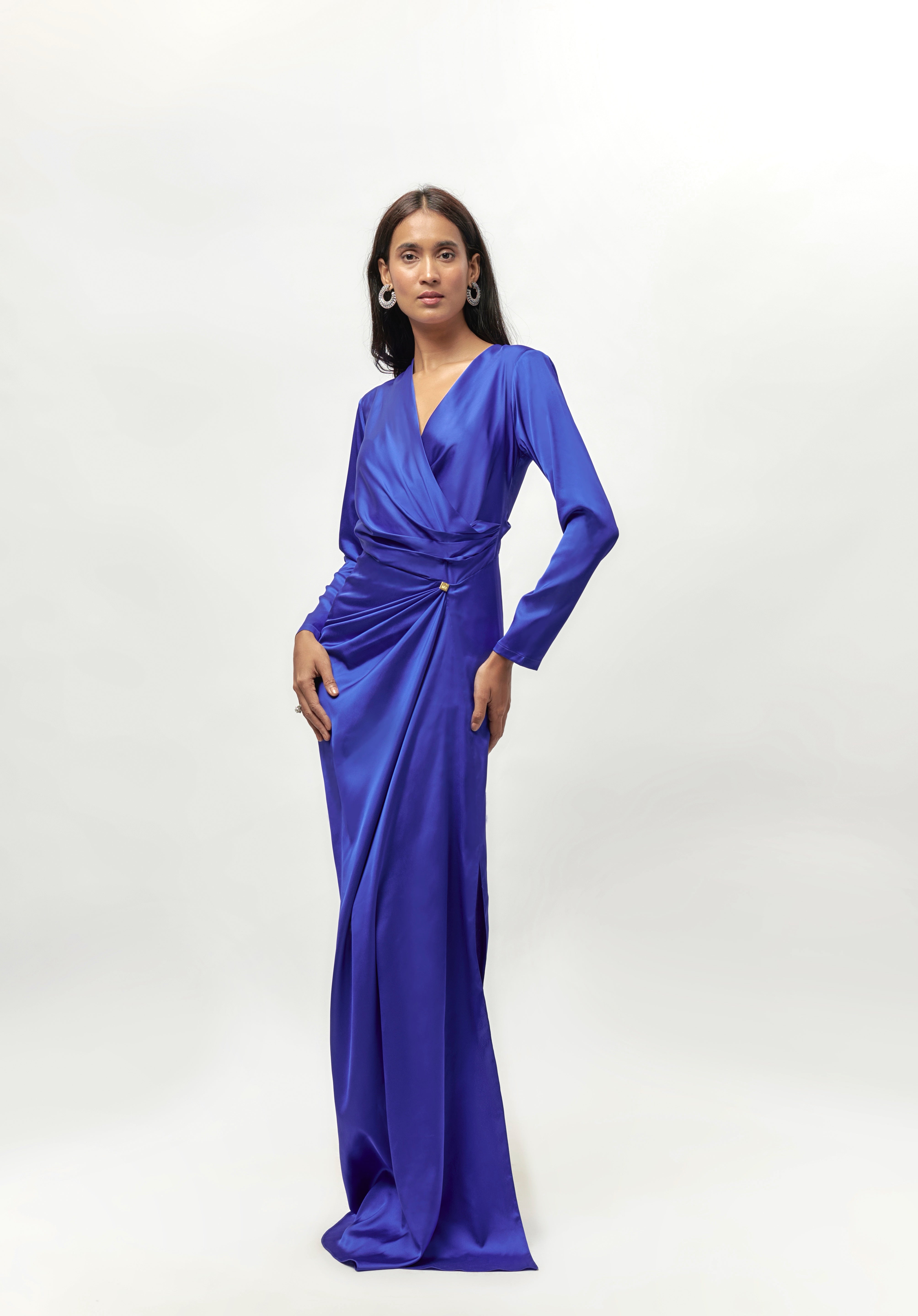 BLOU SATYN DRAPE VOLMOU ROK