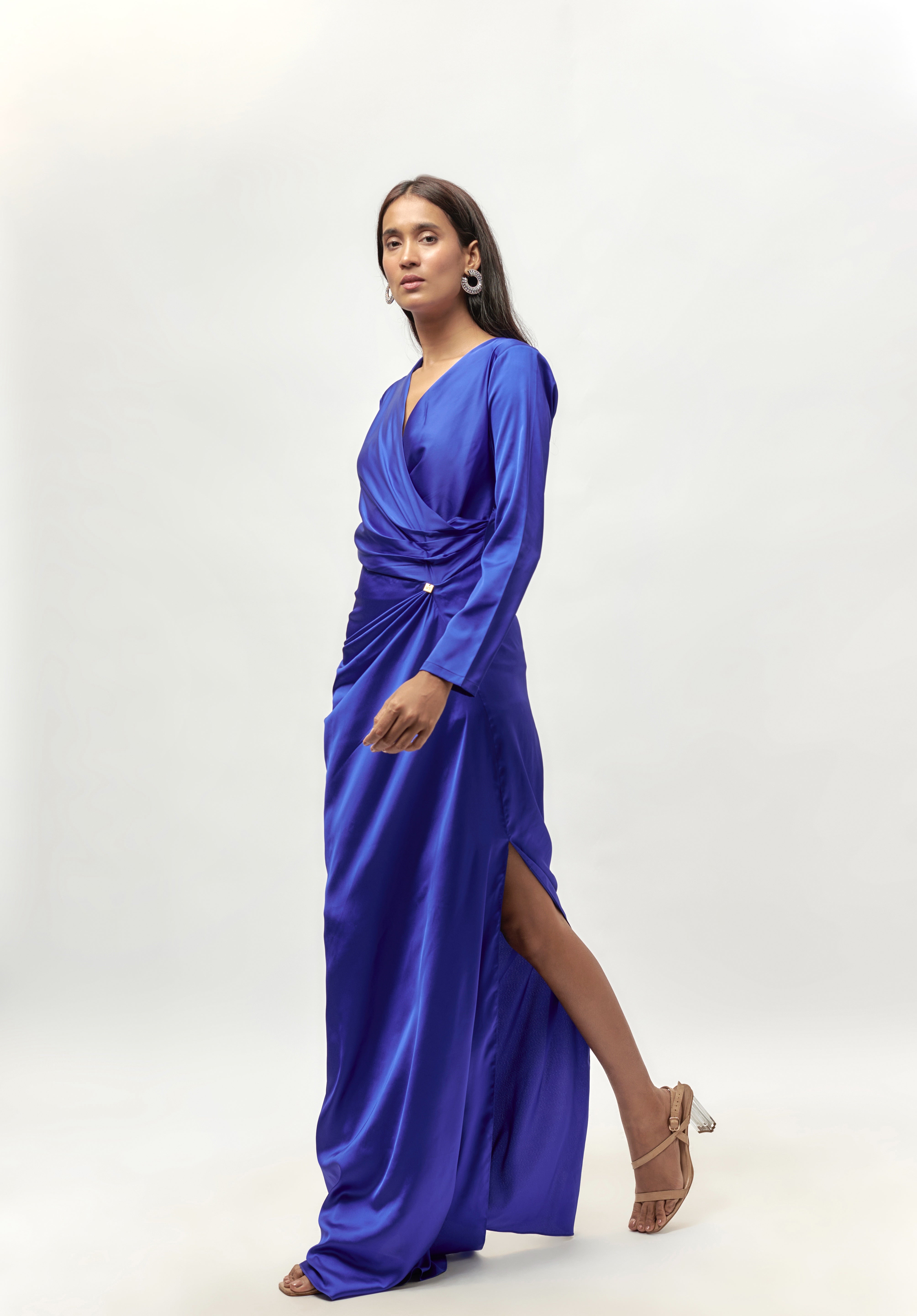 BLOU SATYN DRAPE VOLMOU ROK