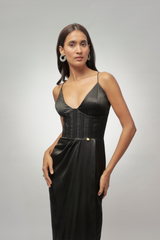 SWART KORSET VERSIERDE DRAPE-ROK