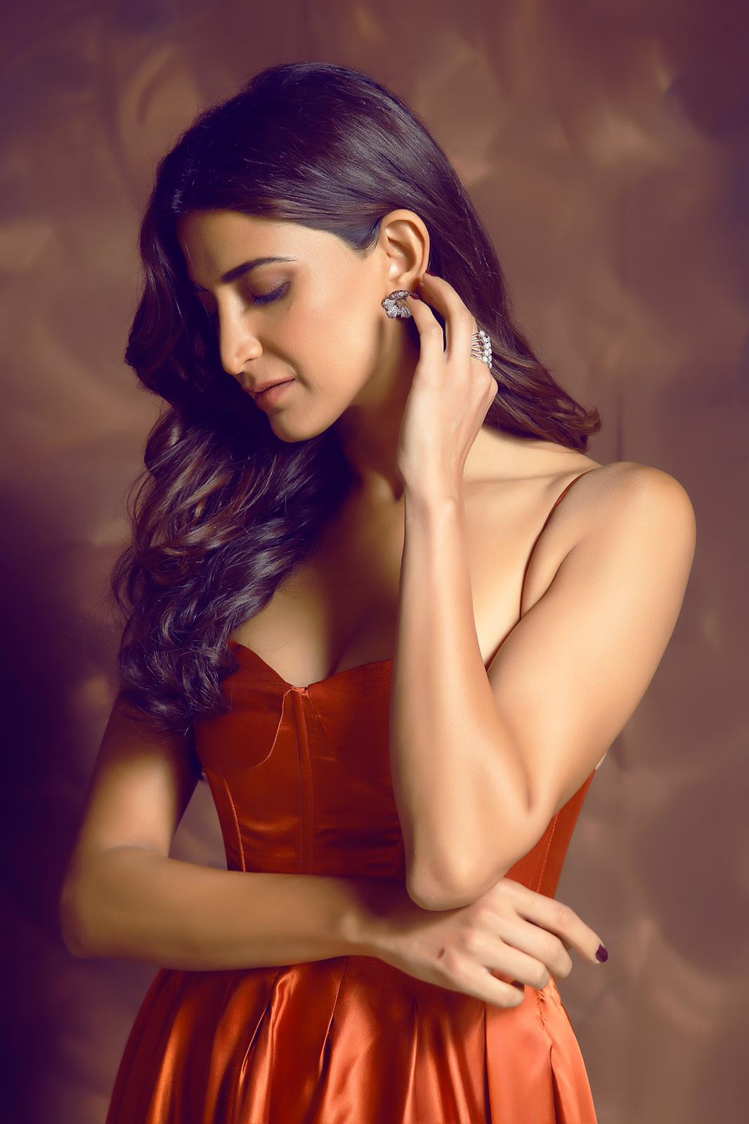 Roesrooi soliede satynrok