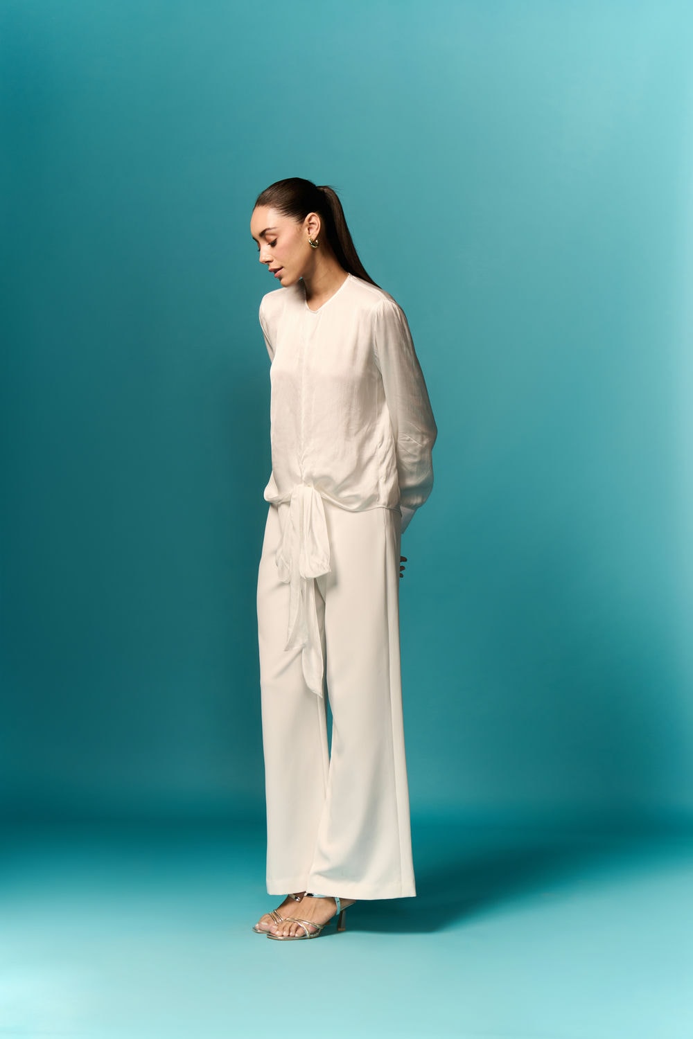 WIT MODALE SATYN KNOOP TOP & BROEK