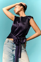 Vlootblou versierde knooptop