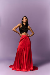 Swart Halternek Top Met Rooi Romp