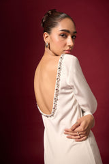 WIT VERSIERDE WIT RUG UITGESNITTE ROK