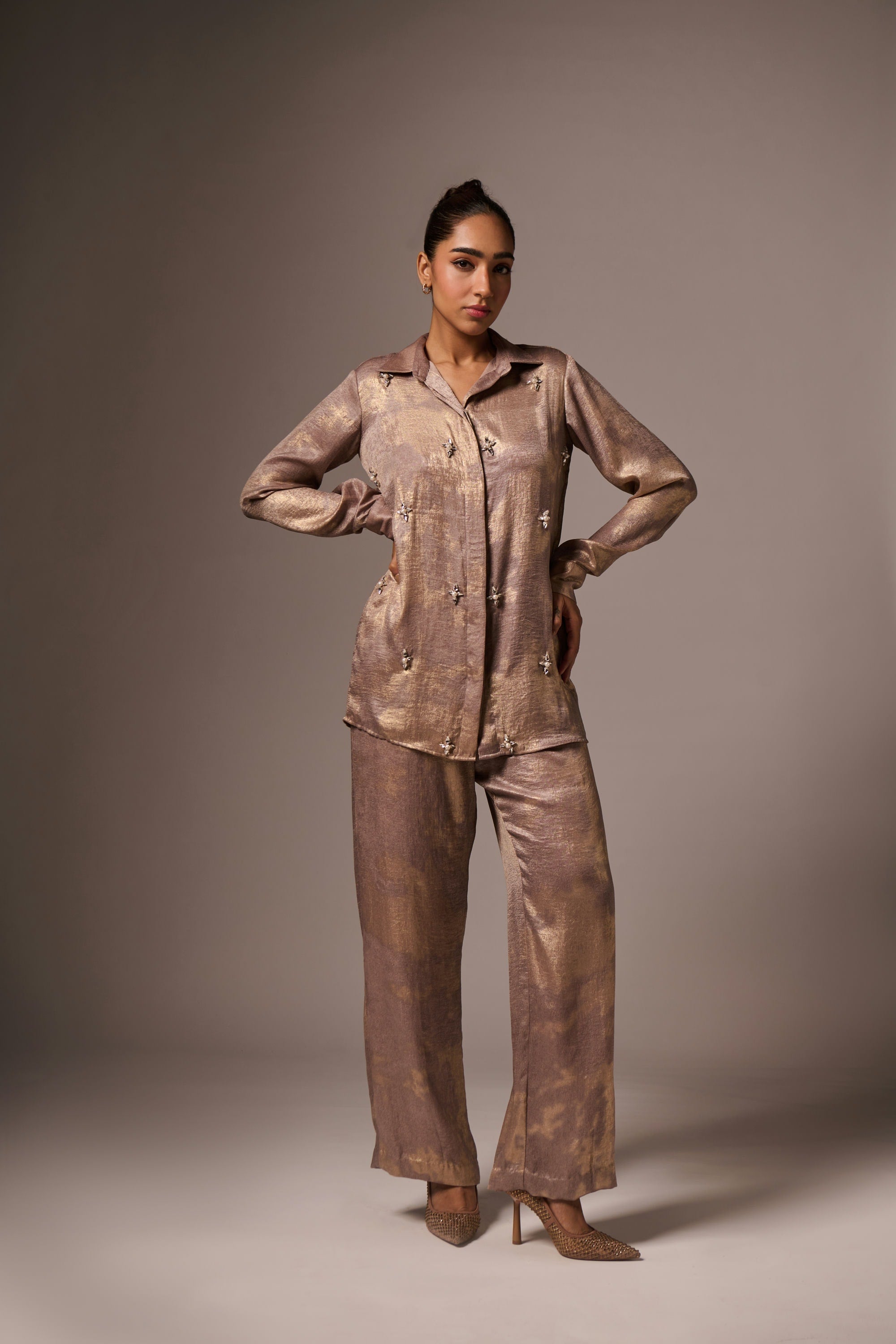 GOUDFOELIE GEDRUKTE VERSIERDE KOORDSET