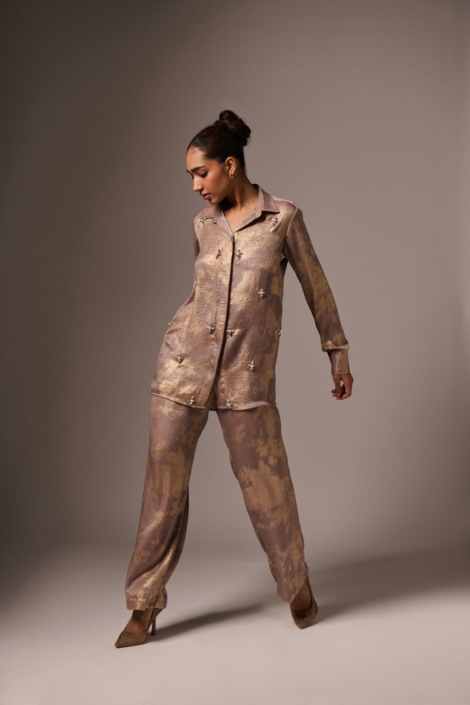 GOUDFOELIE GEDRUKTE VERSIERDE KOORDSET