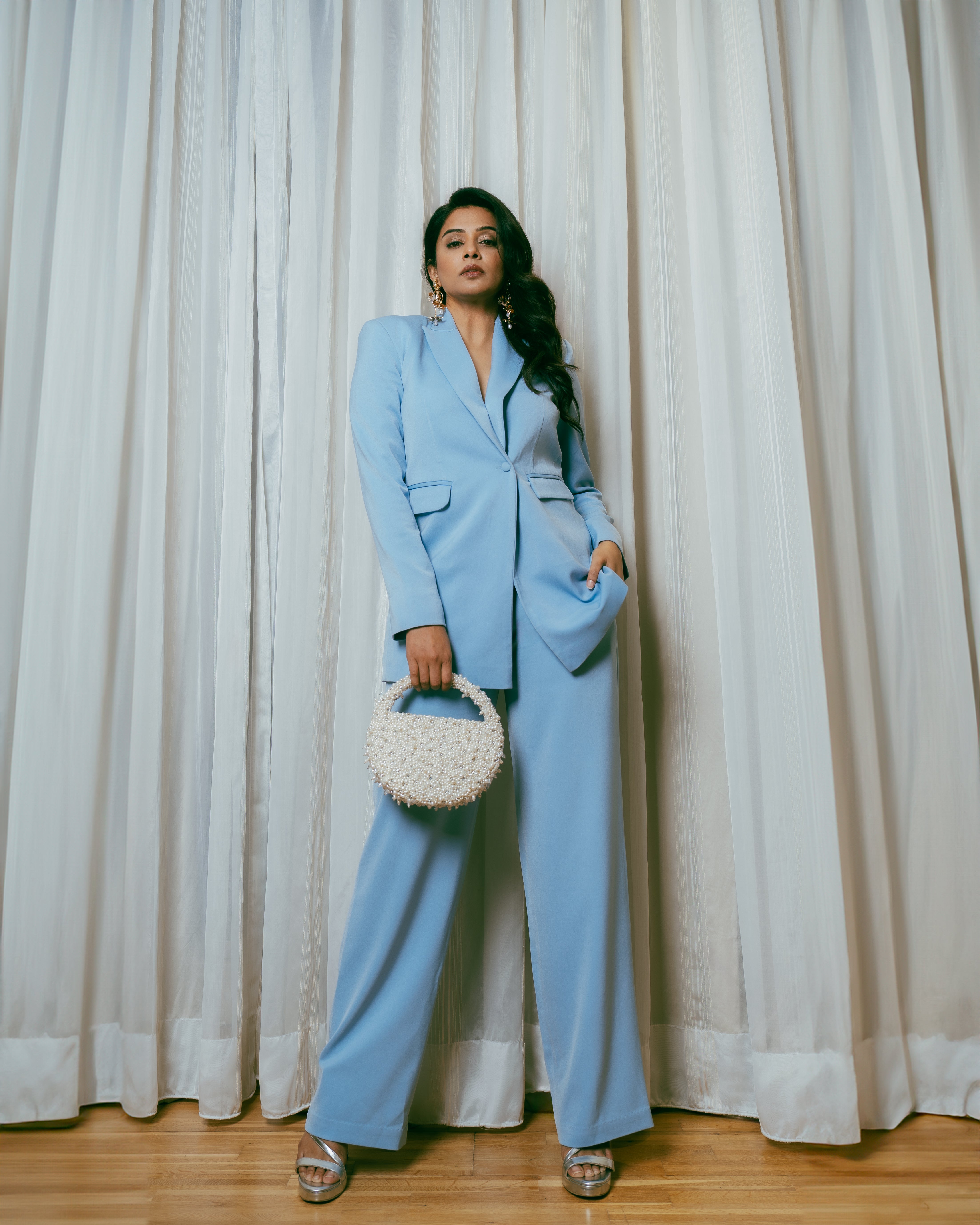 LIGBLOU BAADJIE STEL