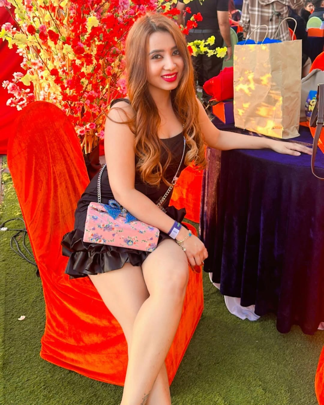 Swart Zuric Satynrok