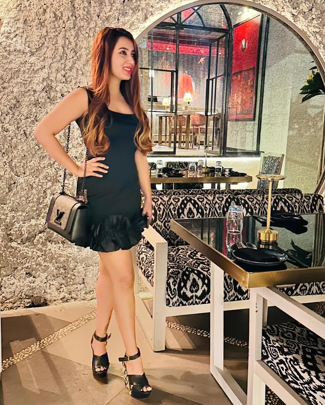 Swart Zuric Satynrok