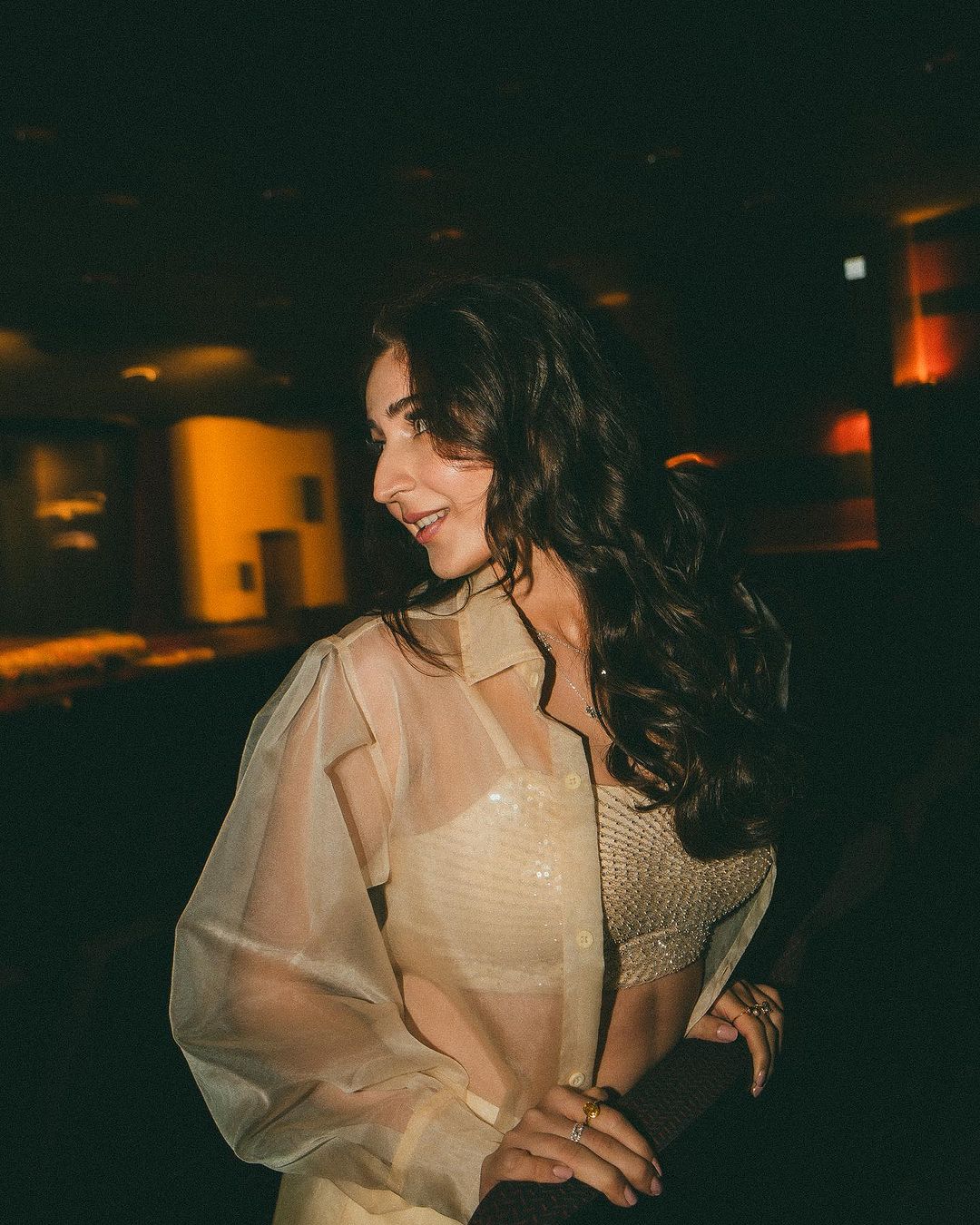 Dhwani Bhanushali goue baadjie