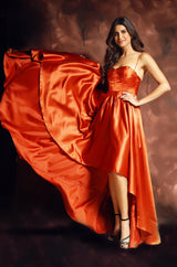 Roesrooi soliede satynrok