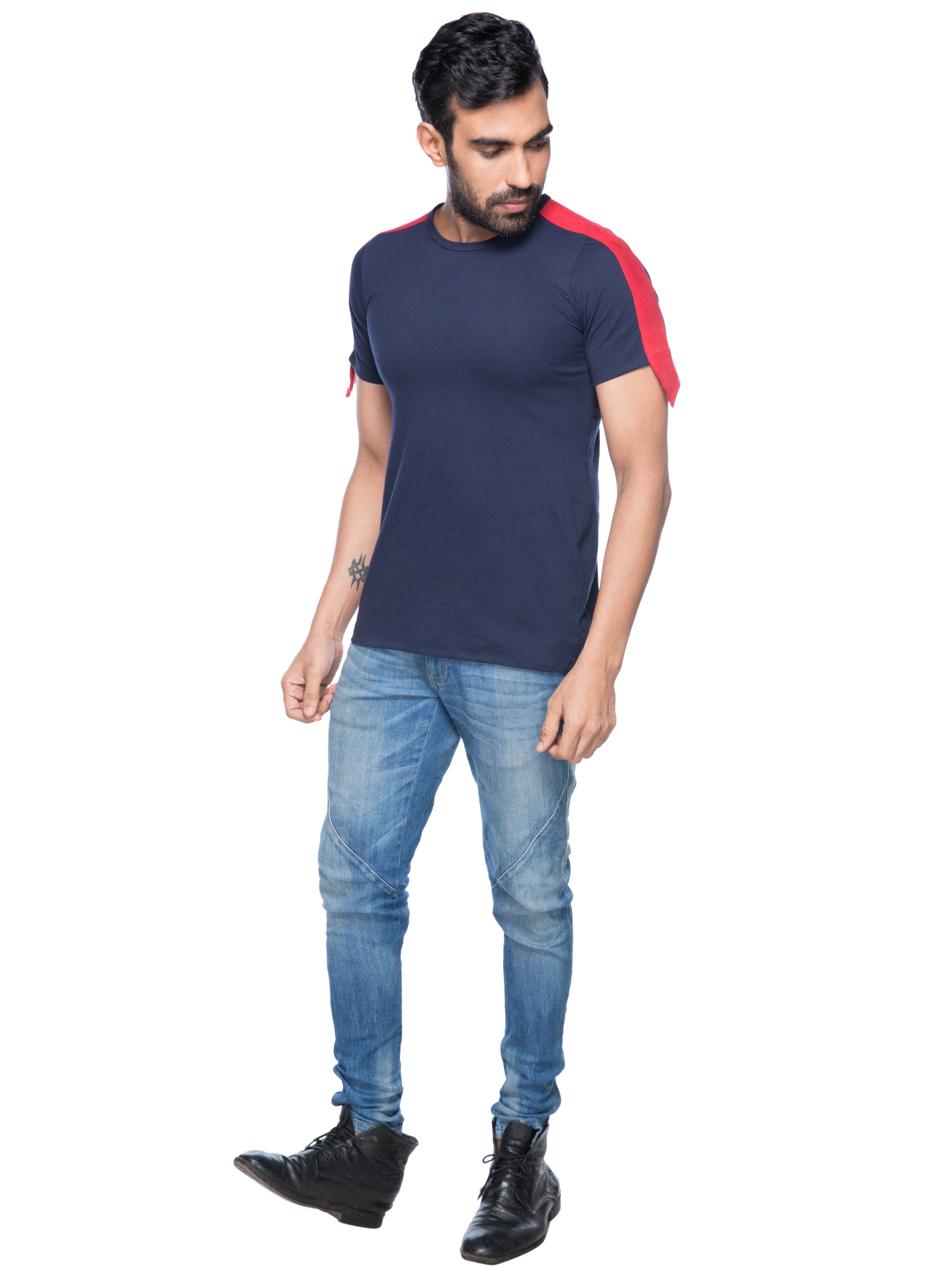 BLUE T-SHIRT WITH RED STRIP FROM SHOULDER
