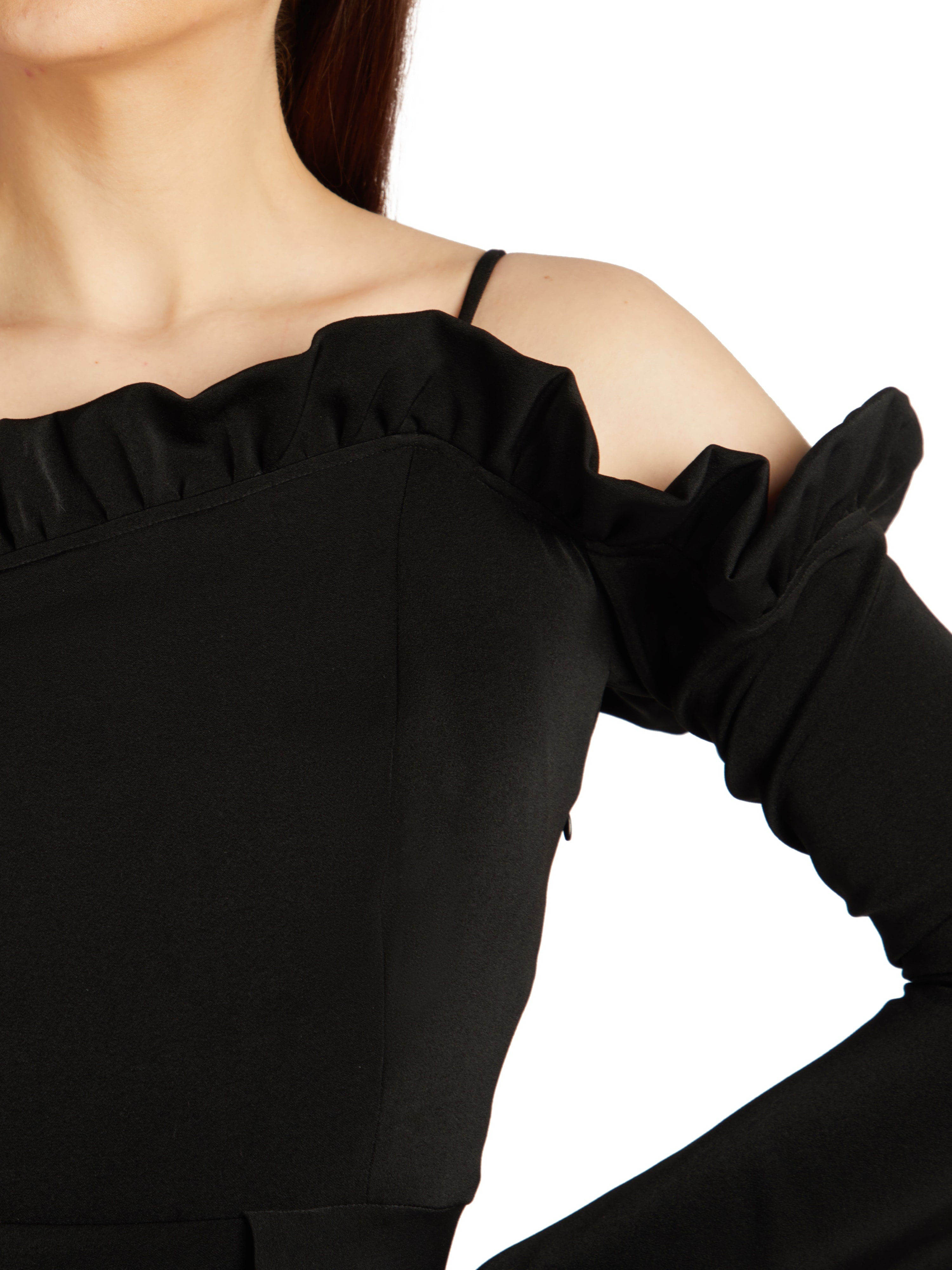 ONE SLEEVE COLD SHOULDER TOP WITH RUFFLE DETAIL ON NECK